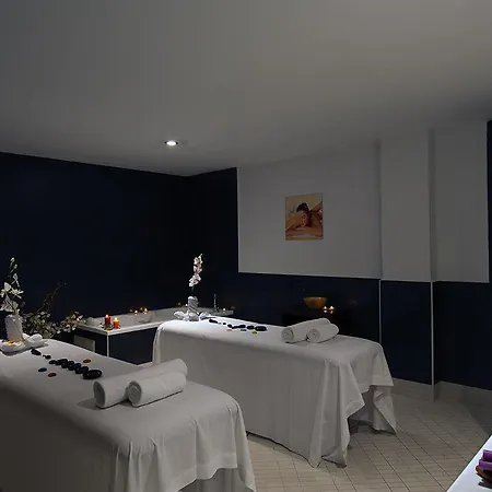 Radisson Sas El Marques & 4* 米哈斯